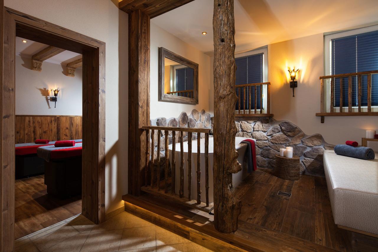 Alm- & Wellnesshotel Alpenhof Шёнау-ам-Кёнигсзе Экстерьер фото